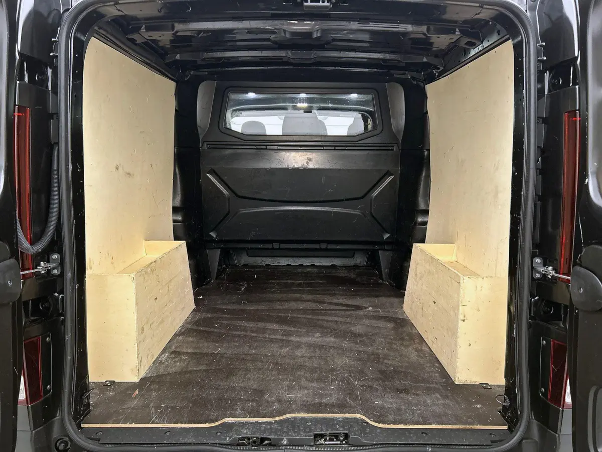 2.0 Blue dCi 150 EDC T30 L2H1 Advance Dubbele Cabine Navigatie Airco Lichtmetalen velgen Betimmering Trekhaak Camera Parkeer sensoren Dab
