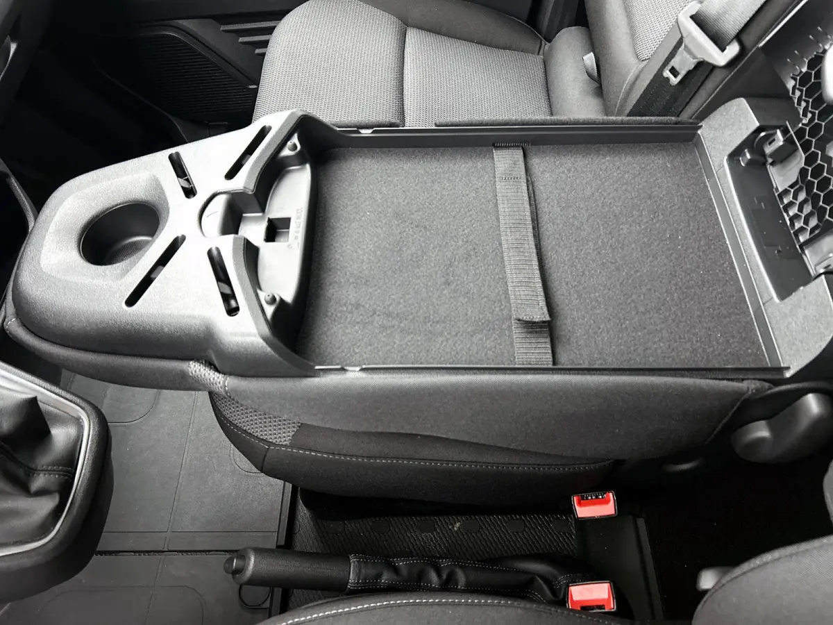 2.0 Blue dCi 150 EDC T30 L2H1 Advance Dubbele Cabine Navigatie Airco Lichtmetalen velgen Betimmering Trekhaak Camera Parkeer sensoren Dab