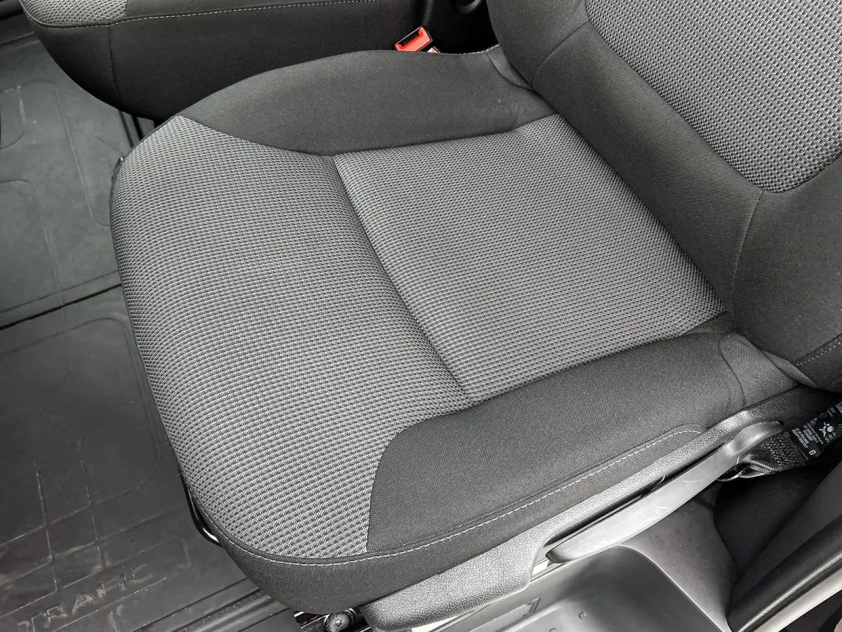 2.0 Blue dCi 150 EDC T30 L2H1 Advance Dubbele Cabine Navigatie Airco Lichtmetalen velgen Betimmering Trekhaak Camera Parkeer sensoren Dab