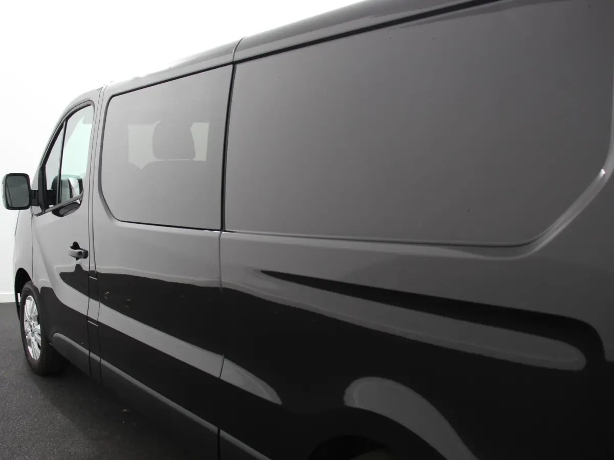 2.0 Blue dCi 150 EDC T30 L2H1 Advance Dubbele Cabine Navigatie Airco Lichtmetalen velgen Betimmering Trekhaak Camera Parkeer sensoren Dab