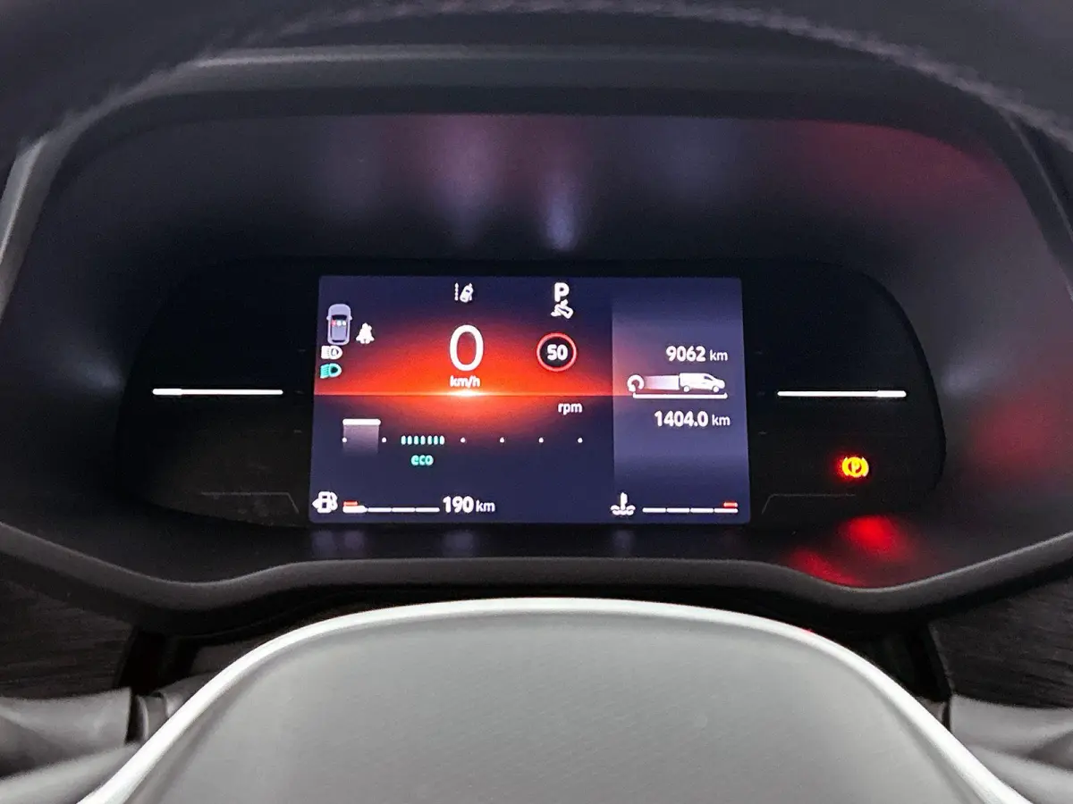 2.0 Blue dCi 150 EDC T30 L2H1 Advance Dubbele Cabine Navigatie Airco Lichtmetalen velgen Betimmering Trekhaak Camera Parkeer sensoren Dab