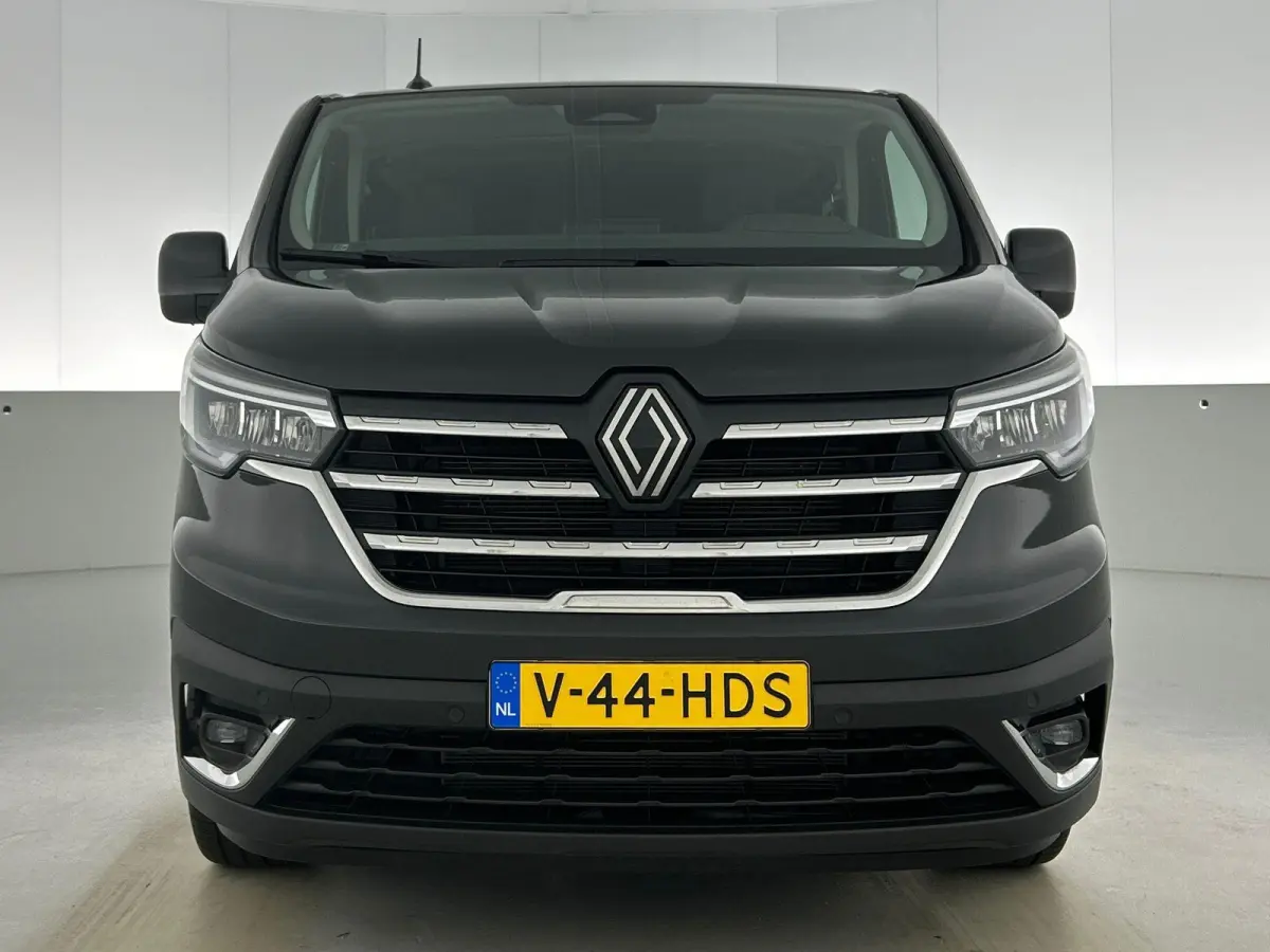 2.0 Blue dCi 150 EDC T30 L2H1 Advance Dubbele Cabine Navigatie Airco Lichtmetalen velgen Betimmering Trekhaak Camera Parkeer sensoren Dab