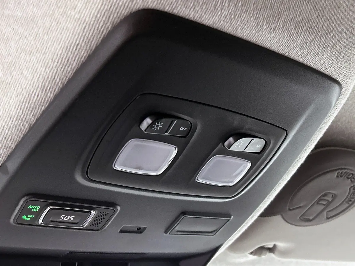 2.0 Blue dCi 150 EDC T30 L2H1 Advance Dubbele Cabine Navigatie Airco Lichtmetalen velgen Betimmering Trekhaak Camera Parkeer sensoren Dab