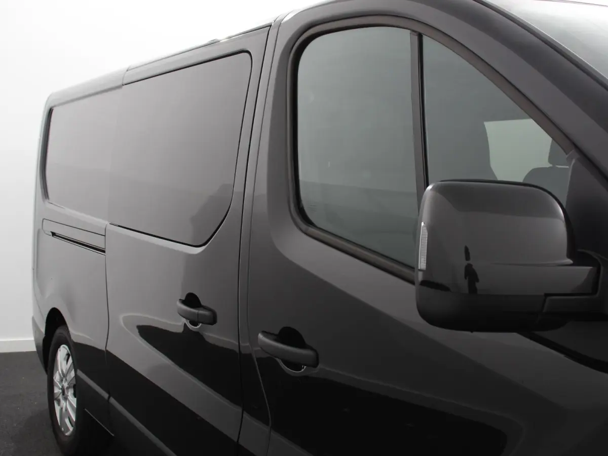 2.0 Blue dCi 150 EDC T30 L2H1 Advance Dubbele Cabine Navigatie Airco Lichtmetalen velgen Betimmering Trekhaak Camera Parkeer sensoren Dab
