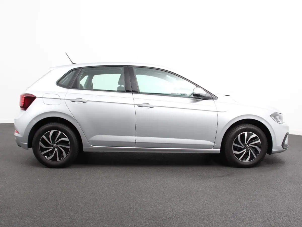 1.0 TSI Automaat Life Navigatie Apple Carplay/Android Auto Climate Control Digitale Cockpit Stoelverwarming Parkeer sensoren Adaptive Cruise Control Lichtmetalen Velgen