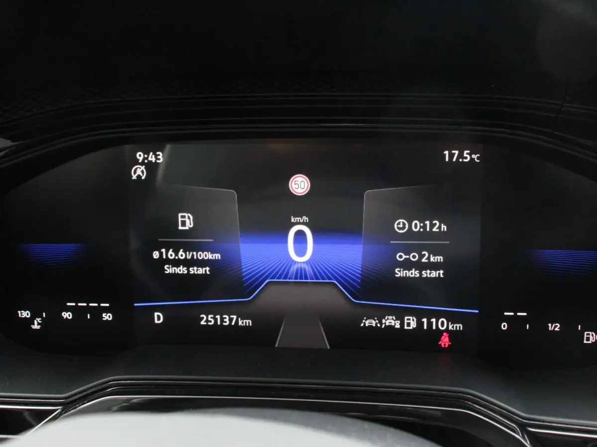 1.0 TSI Automaat Life Navigatie Apple Carplay/Android Auto Climate Control Digitale Cockpit Stoelverwarming Parkeer sensoren Adaptive Cruise Control Lichtmetalen Velgen