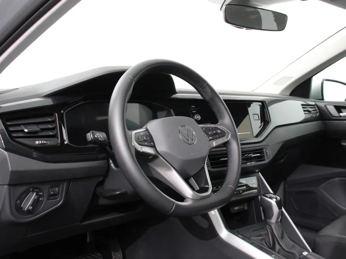 1.0 TSI Automaat Life Navigatie Apple Carplay/Android Auto Climate Control Digitale Cockpit Stoelverwarming Parkeer sensoren Adaptive Cruise Control Lichtmetalen Velgen