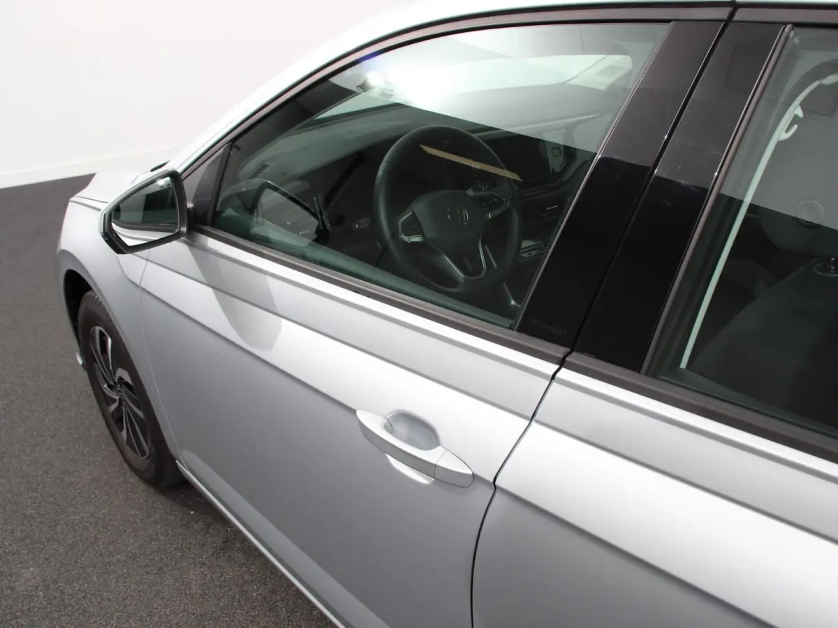 1.0 TSI Automaat Life Navigatie Apple Carplay/Android Auto Climate Control Digitale Cockpit Stoelverwarming Parkeer sensoren Adaptive Cruise Control Lichtmetalen Velgen