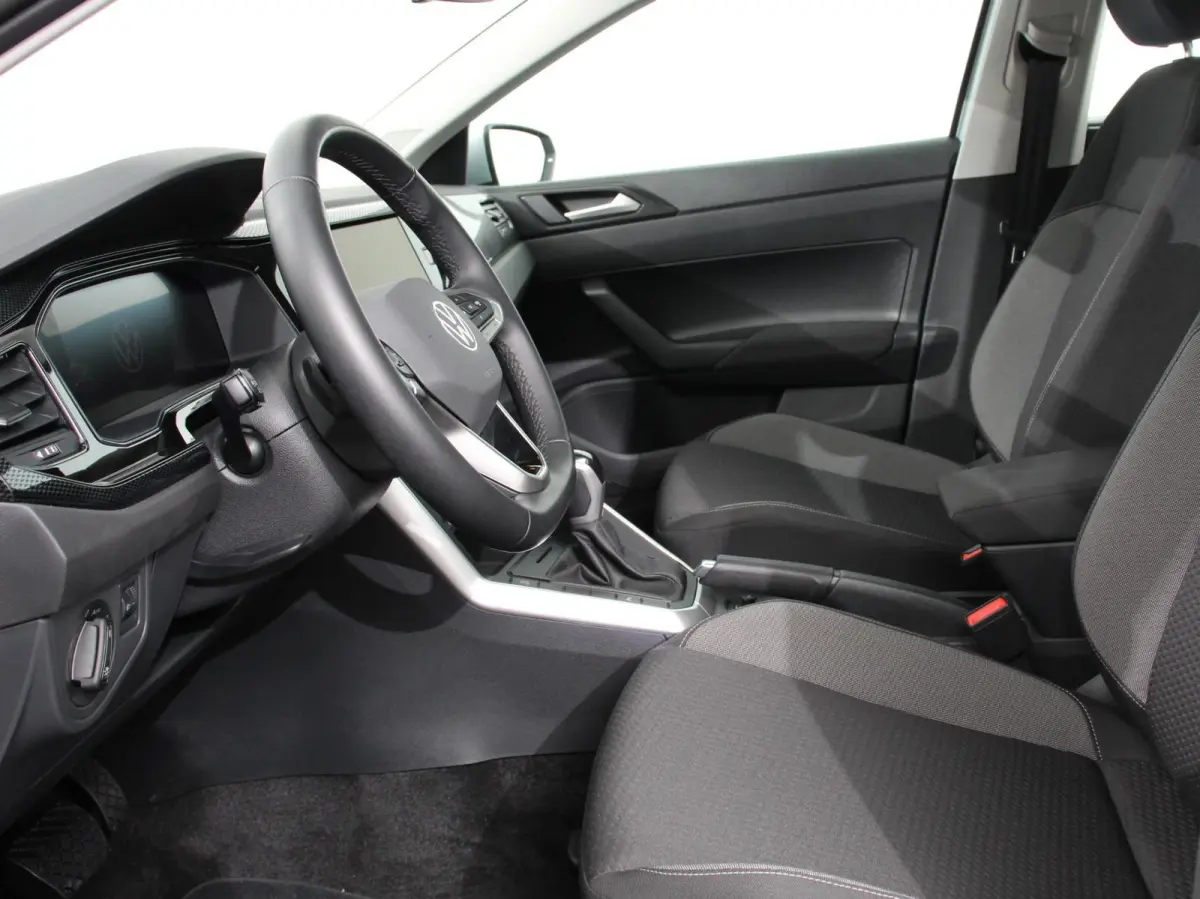 1.0 TSI Automaat Life Navigatie Apple Carplay/Android Auto Climate Control Digitale Cockpit Stoelverwarming Parkeer sensoren Adaptive Cruise Control Lichtmetalen Velgen