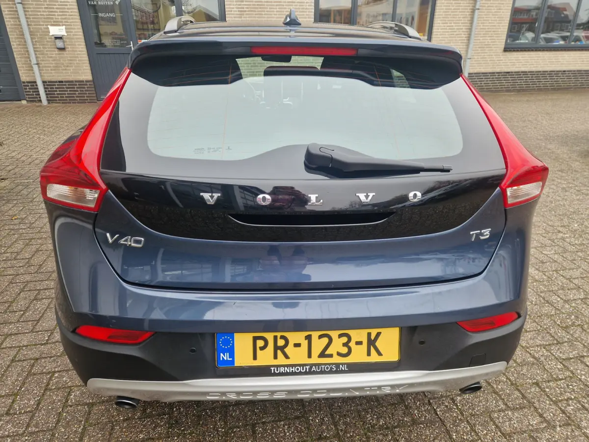 T3 Nordic+ | Lichtmetalen velgen 17" | Stoelverwarming | Verwarmbare voorruit