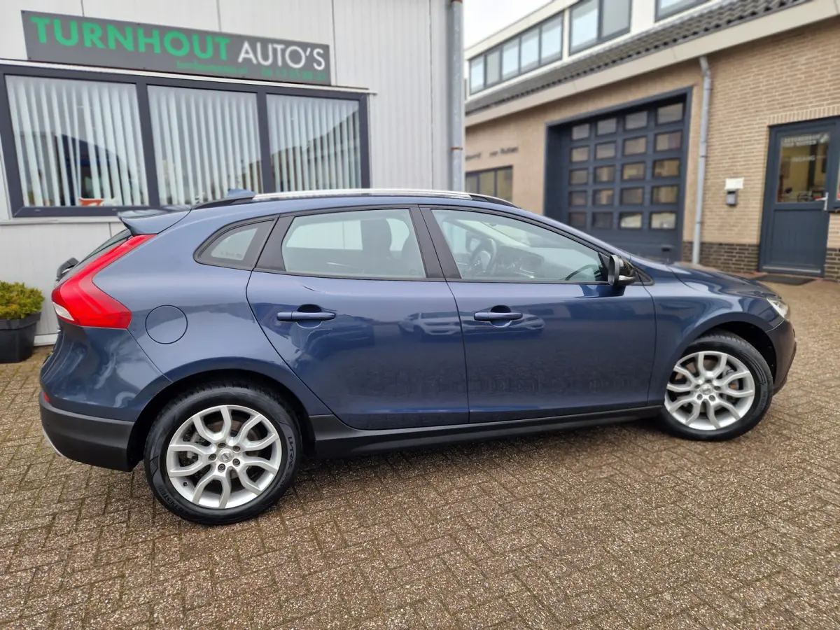 T3 Nordic+ | Lichtmetalen velgen 17" | Stoelverwarming | Verwarmbare voorruit