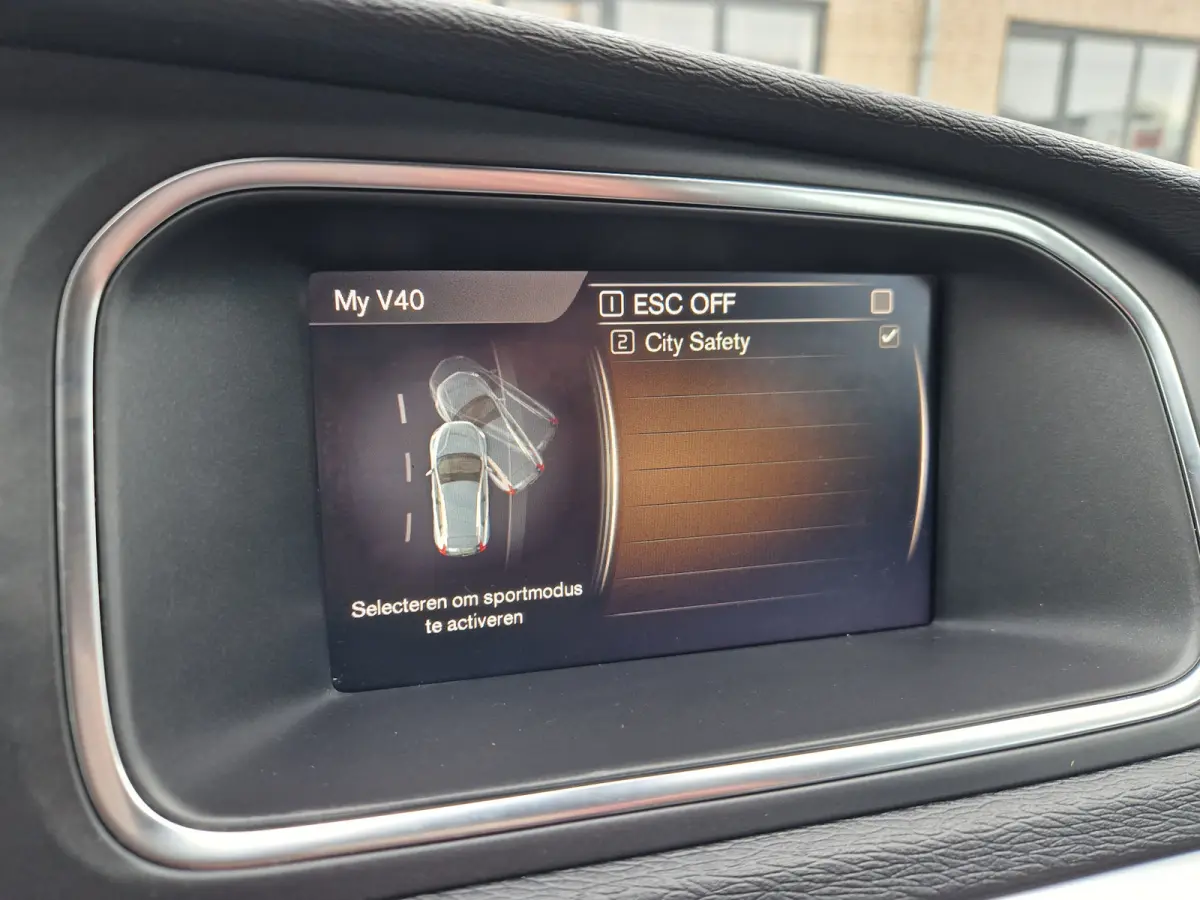 T3 Nordic+ | Lichtmetalen velgen 17" | Stoelverwarming | Verwarmbare voorruit
