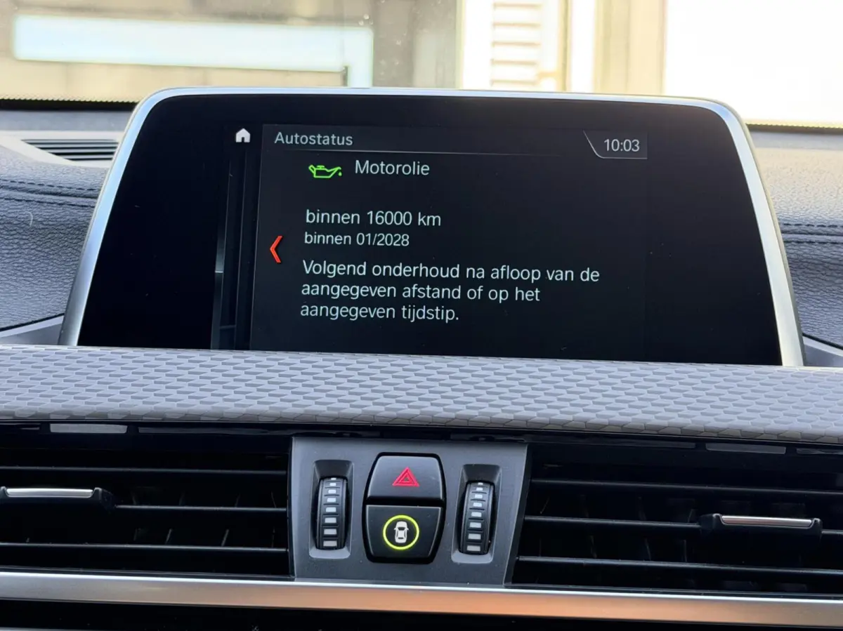 sDrive18i Executive | Automaat | M Sport | Trekhaak | Carplay | Cruise | PDC | Sportstoelen| 19" LMV| Navi
