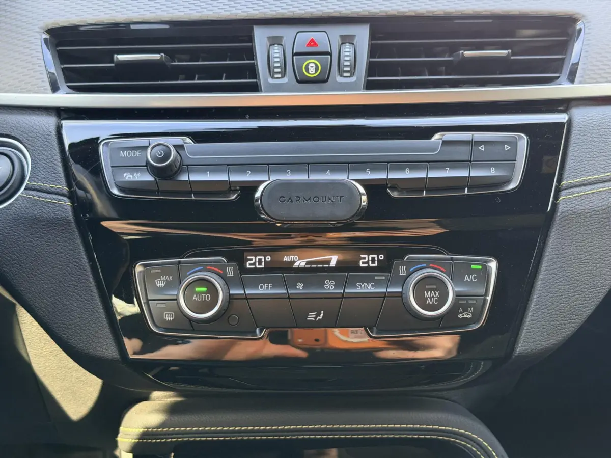 sDrive18i Executive | Automaat | M Sport | Trekhaak | Carplay | Cruise | PDC | Sportstoelen| 19" LMV| Navi