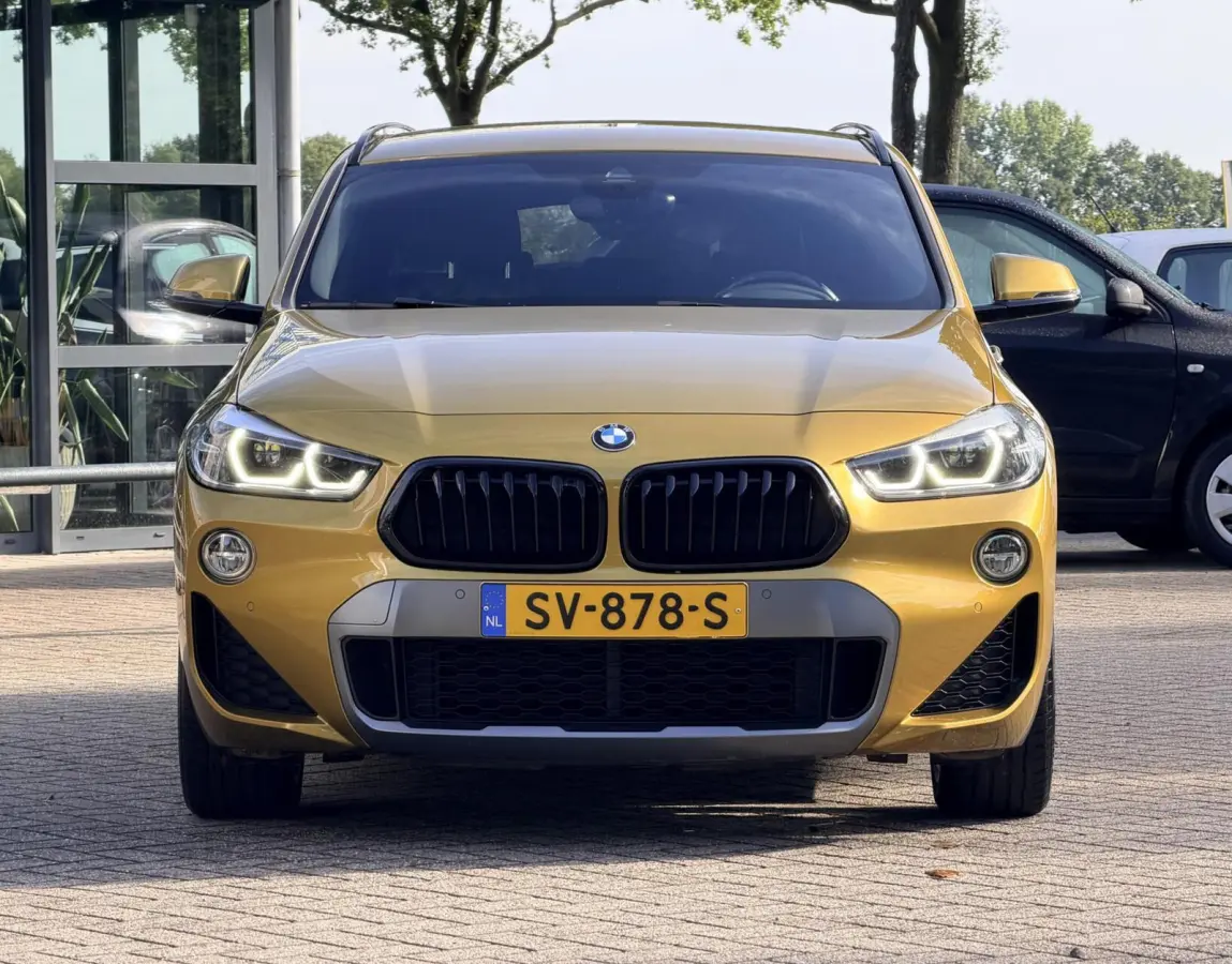 sDrive18i Executive | Automaat | M Sport | Trekhaak | Carplay | Cruise | PDC | Sportstoelen| 19" LMV| Navi