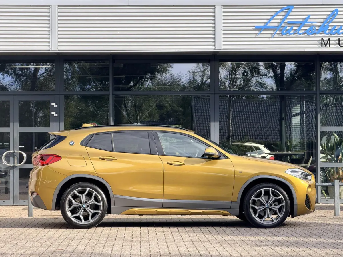 sDrive18i Executive | Automaat | M Sport | Trekhaak | Carplay | Cruise | PDC | Sportstoelen| 19" LMV| Navi