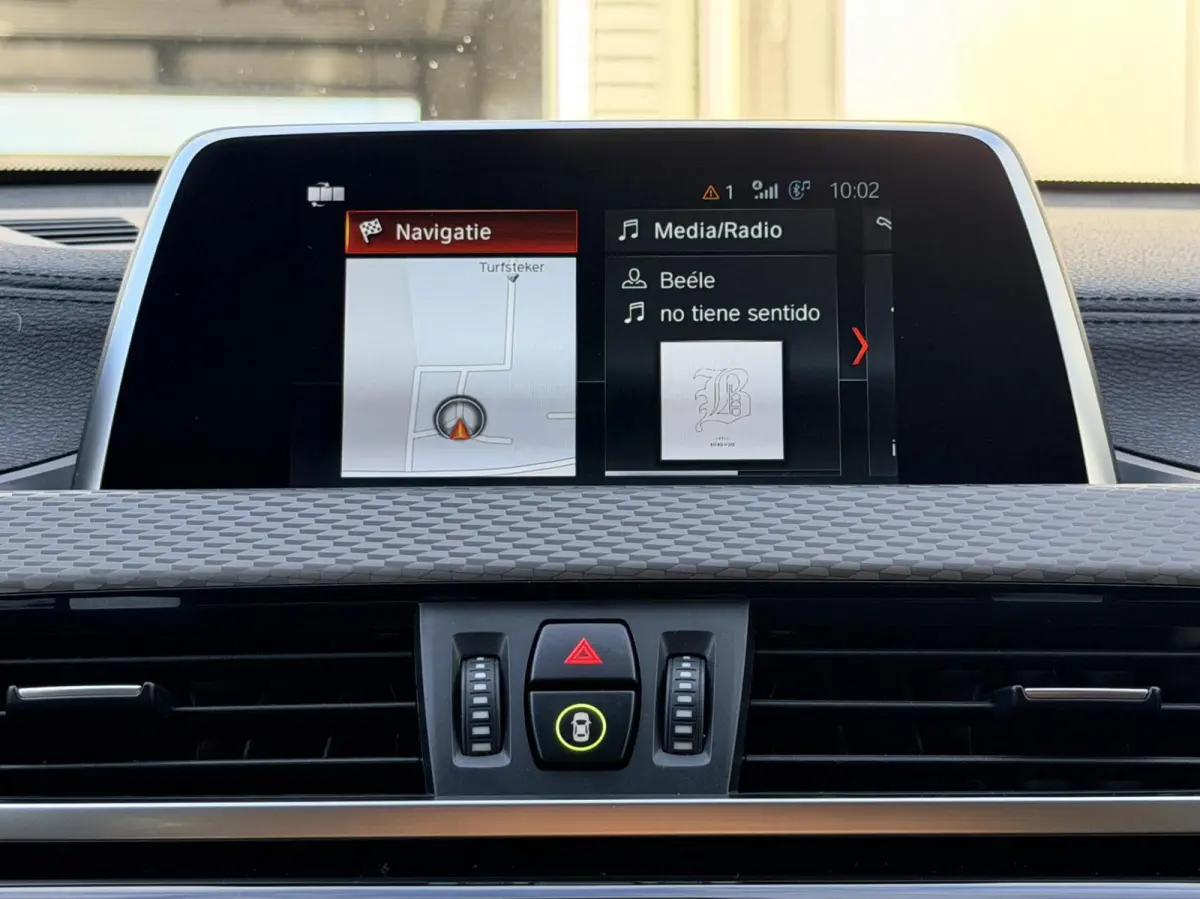 sDrive18i Executive | Automaat | M Sport | Trekhaak | Carplay | Cruise | PDC | Sportstoelen| 19" LMV| Navi