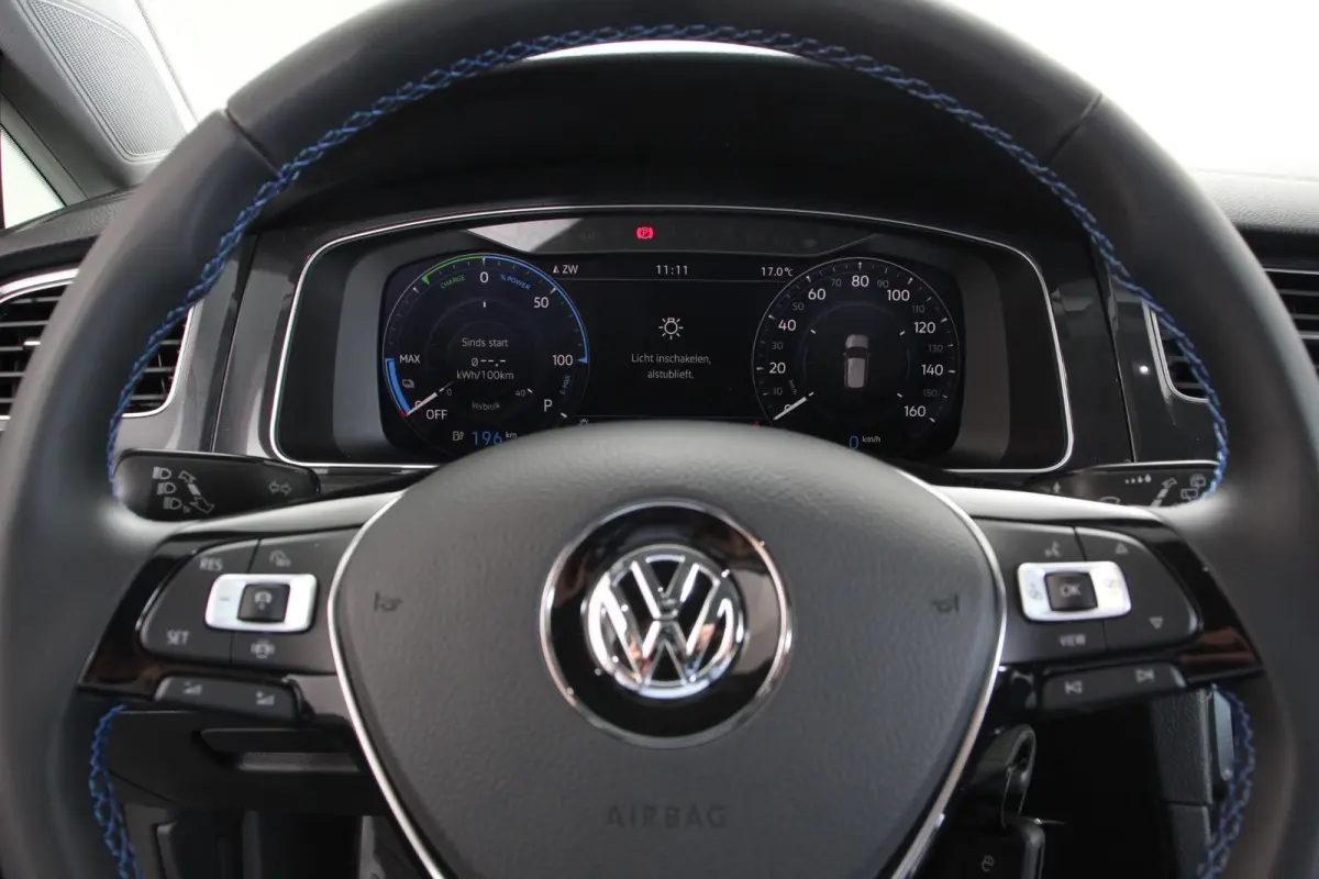 Edition Automaat SOH 89% Navigatie Digitale Cockpit Bluetooth Cruise Control Lichtmetalen Velgen Camera Parkeer Sensoren