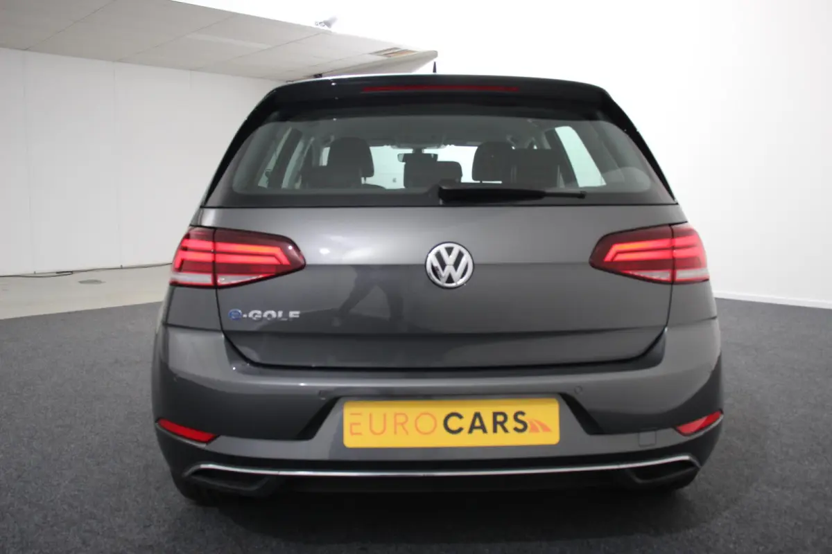 Edition Automaat SOH 89% Navigatie Digitale Cockpit Bluetooth Cruise Control Lichtmetalen Velgen Camera Parkeer Sensoren