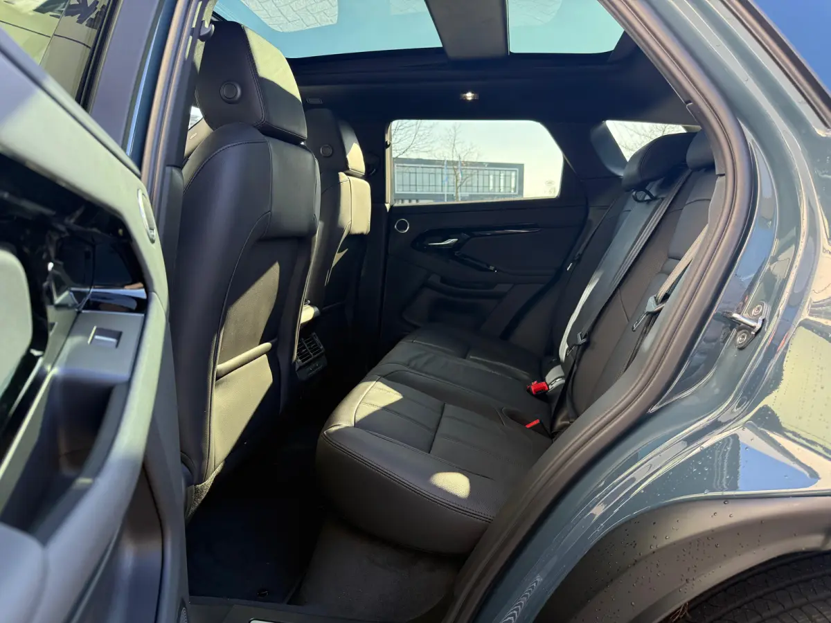 P270e AWD SE Dynamic | 20 Inch | 360gr Camera | Black Pack | Cold Climate | Pano | Meridian