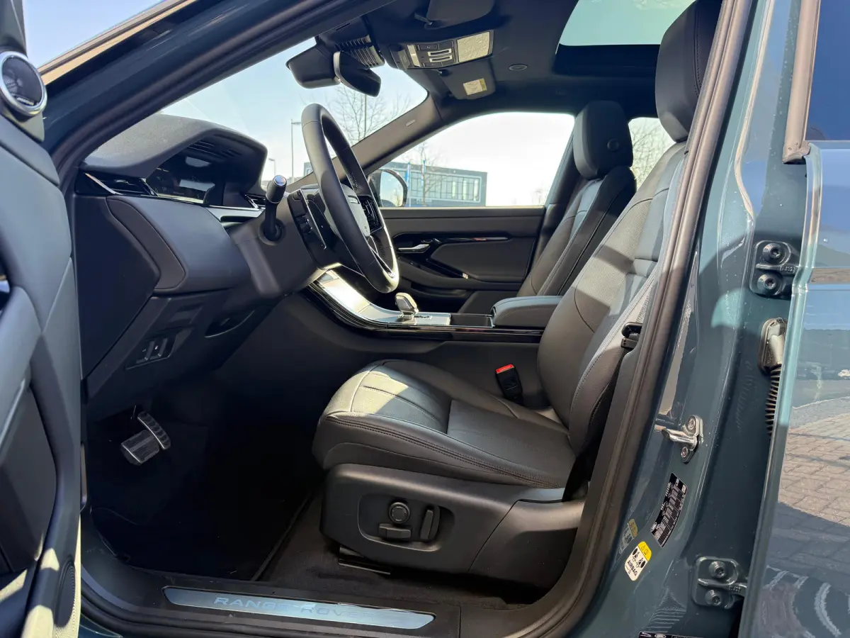 P270e AWD SE Dynamic | 20 Inch | 360gr Camera | Black Pack | Cold Climate | Pano | Meridian