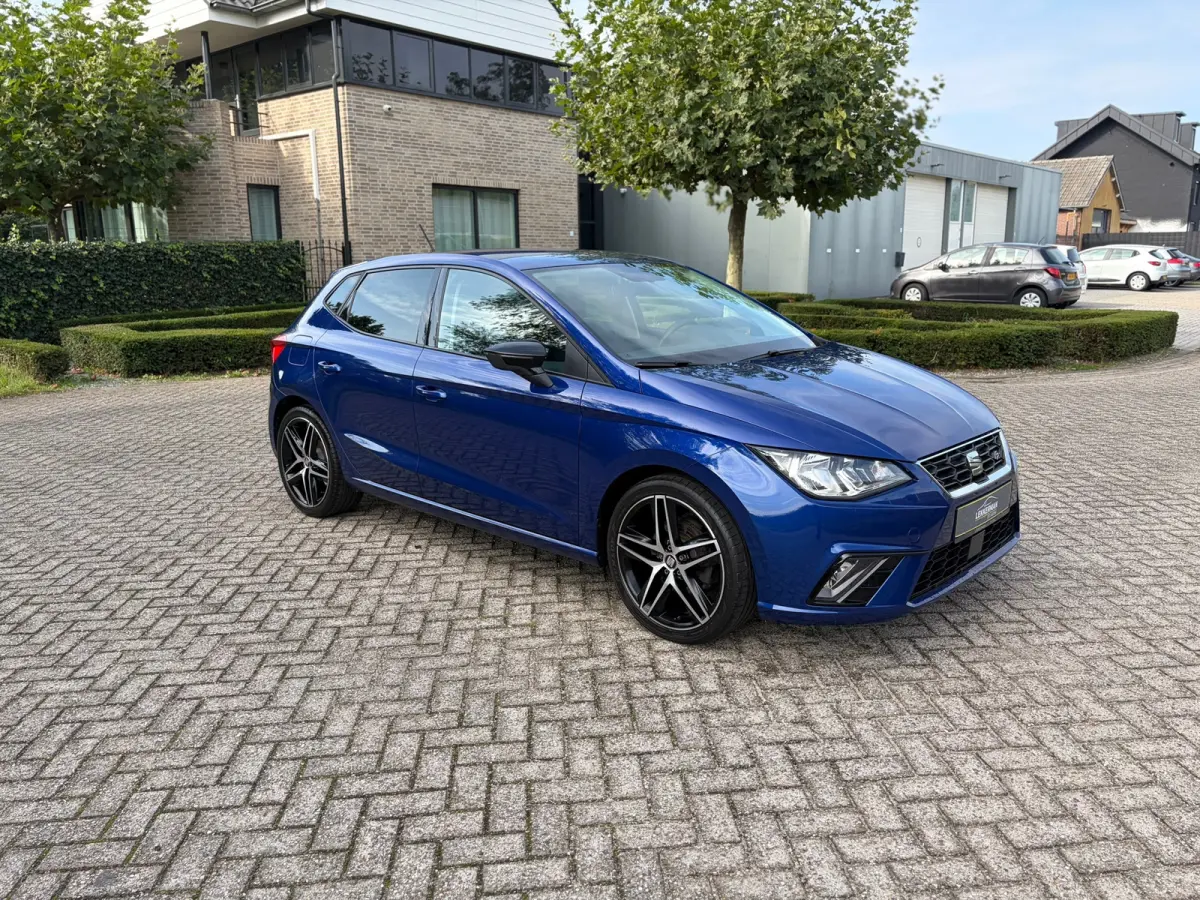 1.0 TSI FR DSG I PDC I LED I CLIMA I CRUISE I STOELVERW I UNIEKE KM