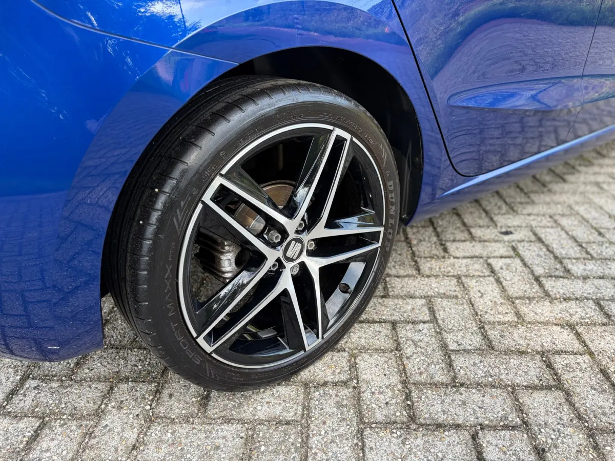 1.0 TSI FR DSG I PDC I LED I CLIMA I CRUISE I STOELVERW I UNIEKE KM