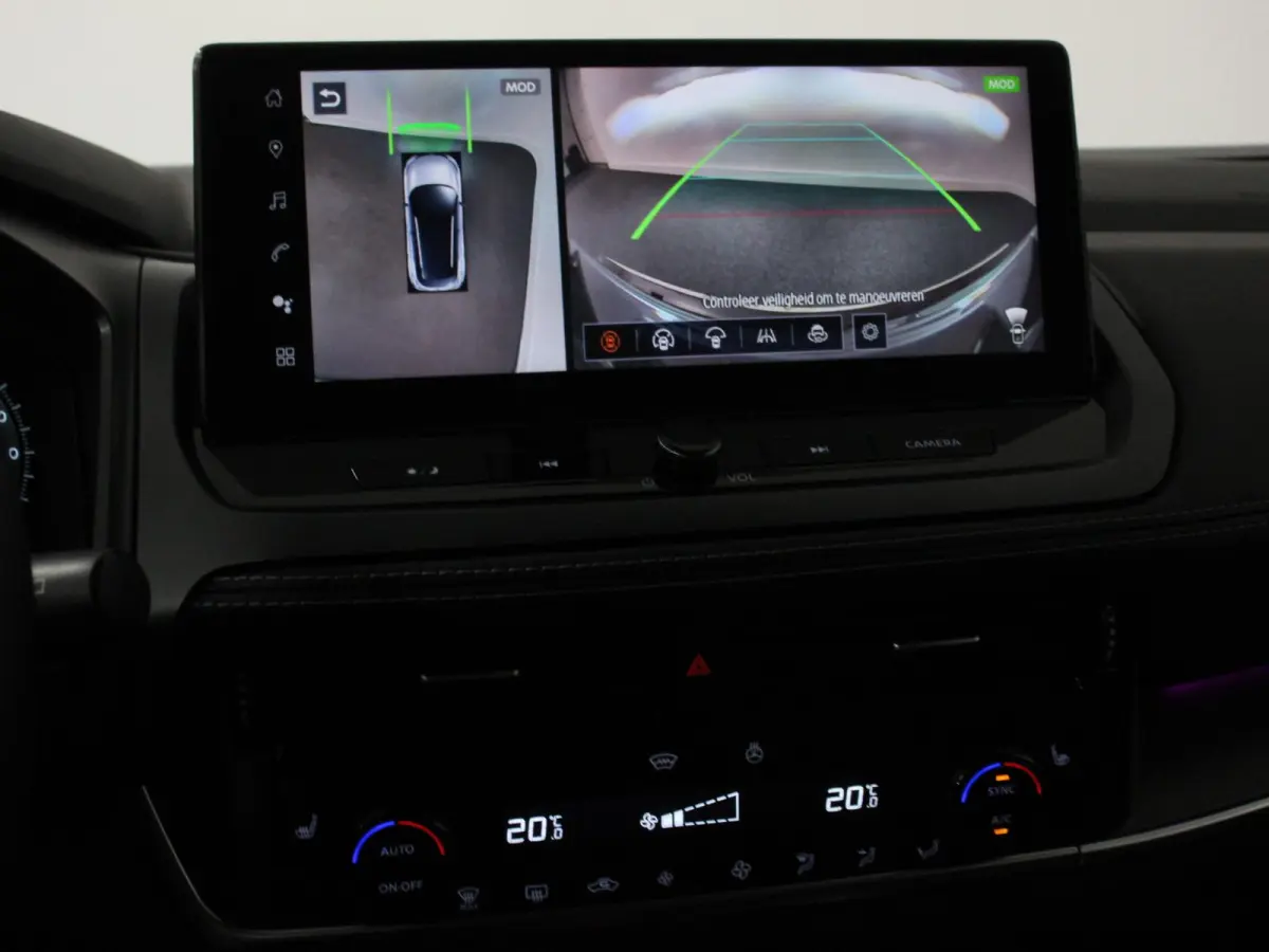 1.3 MHEV Automaat N-Connecta Navigatie Climate Control Sfeerverlichting Camera 360 Led Dab Verwarmde voorstoelen Adaptieve Cruise Control Digitale Cockpit Lichtmetalen Velgen