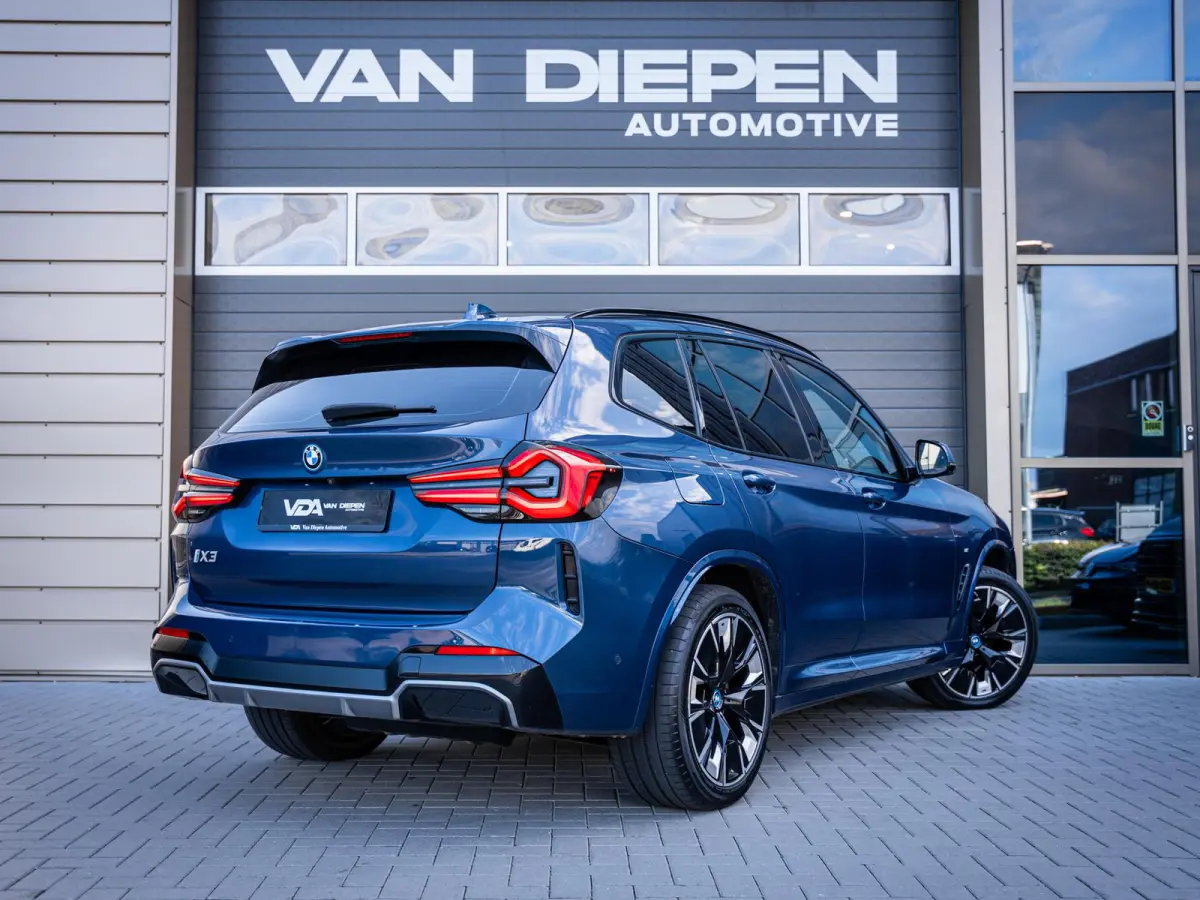Executive 80 kWh M-Sport l BTW l Pano l HUD l ACC l H/kardon