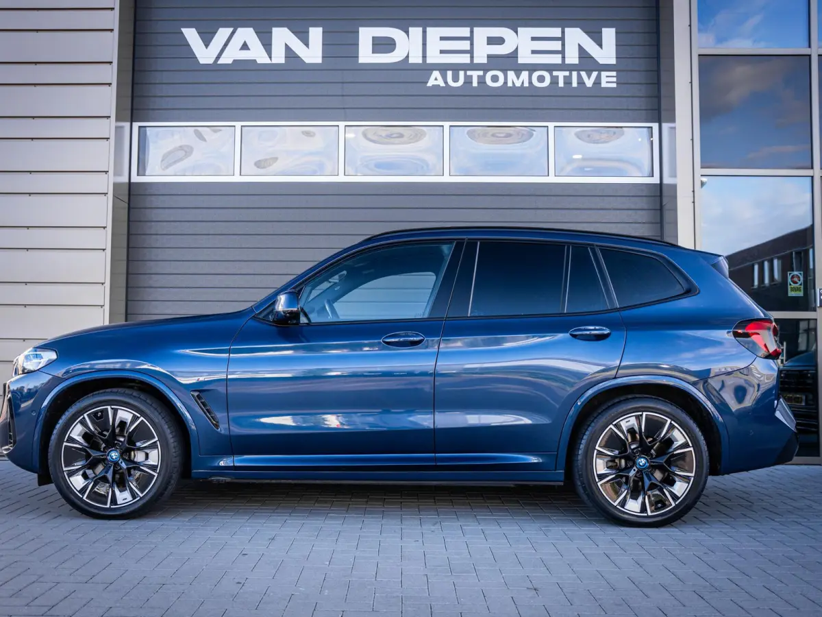 Executive 80 kWh M-Sport l BTW l Pano l HUD l ACC l H/kardon