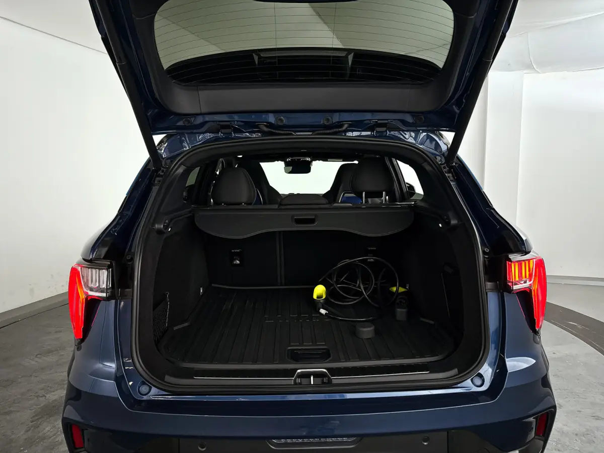 1.5 | Panoramadak | 360° Camera | Infinity audio | Blis | Stoel- en stuurverwarming | Adaptieve cruise control