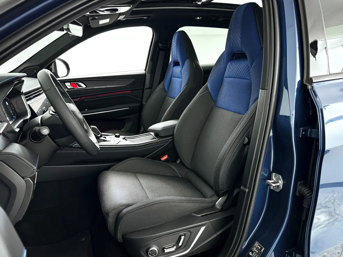 1.5 | Panoramadak | 360° Camera | Infinity audio | Blis | Stoel- en stuurverwarming | Adaptieve cruise control