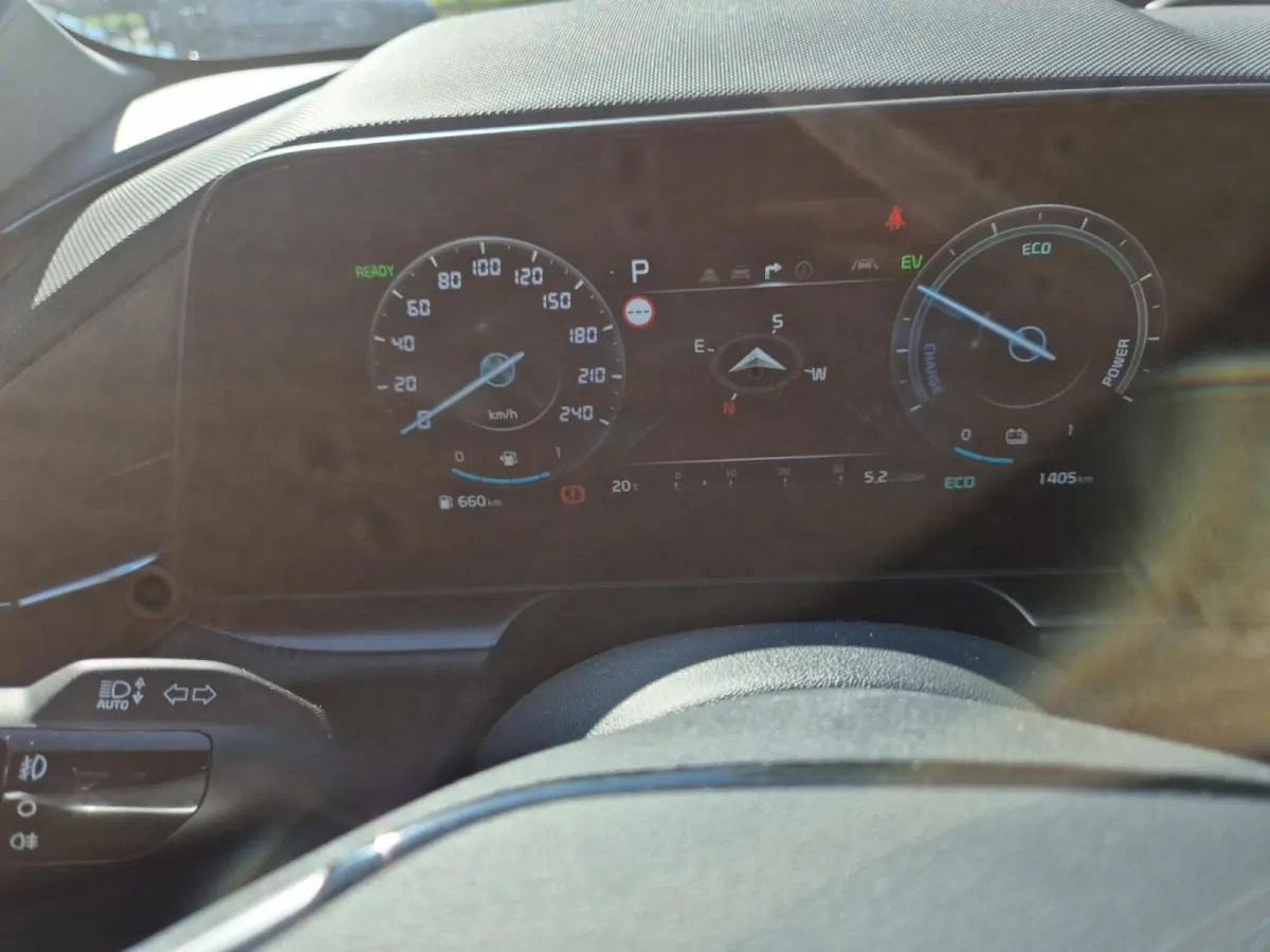 1.6 GDi Hybrid DynamicPlusLine | Airco | Navi | Camera | Schuifdak | Stoelverwarming | Stuurverwarming | Leder | DEMO |