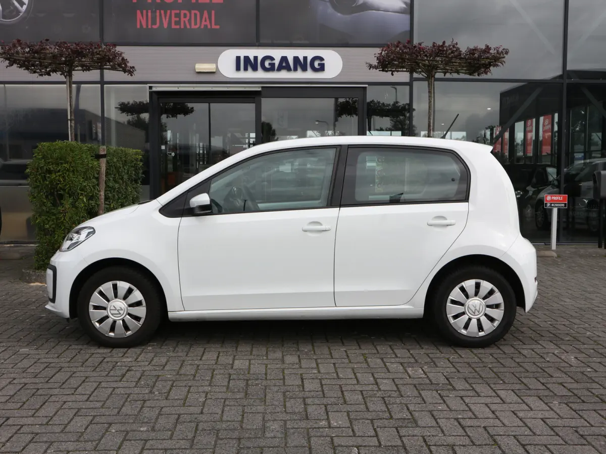 Up! 1.0 EXECUTIVE CLIMA CAMERA CRUISE CONTROL NL AUTO