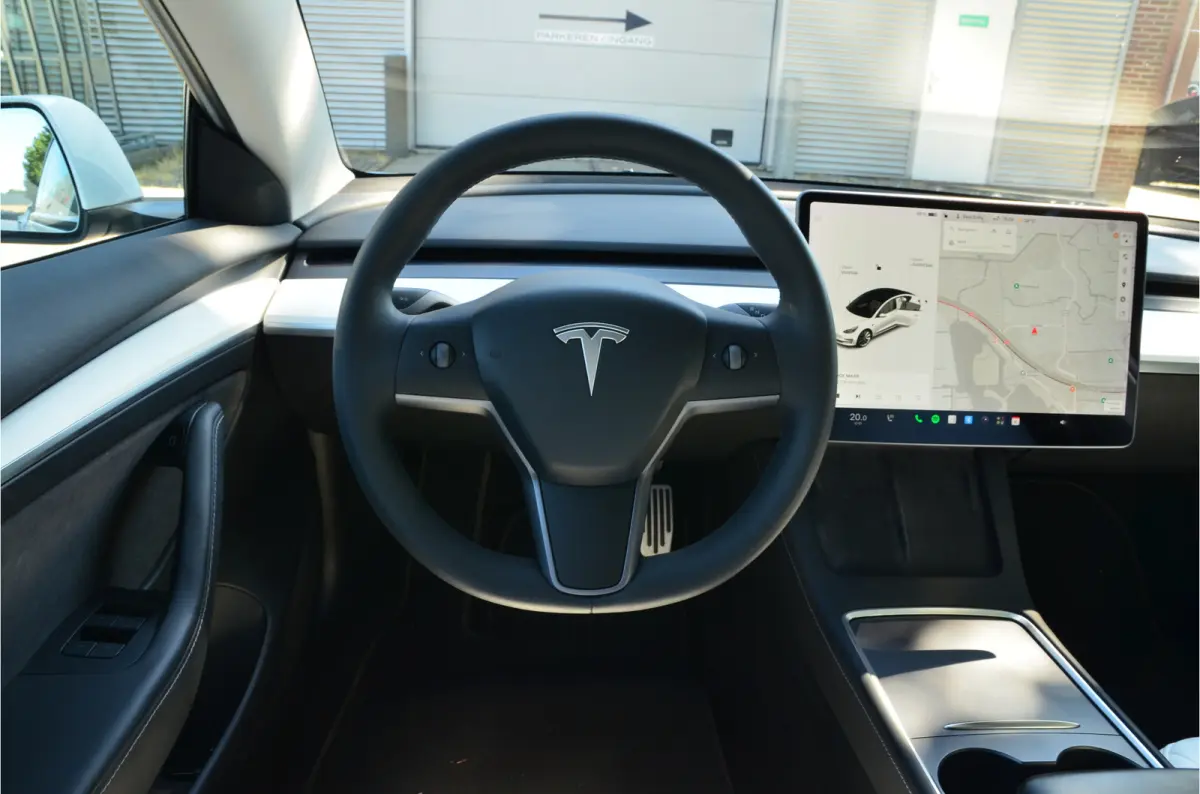 Long Range AWD 75 kWh 19" Aluminium, Warmtepomp