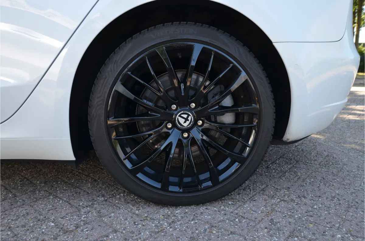 Long Range AWD 75 kWh 19" Aluminium, Warmtepomp
