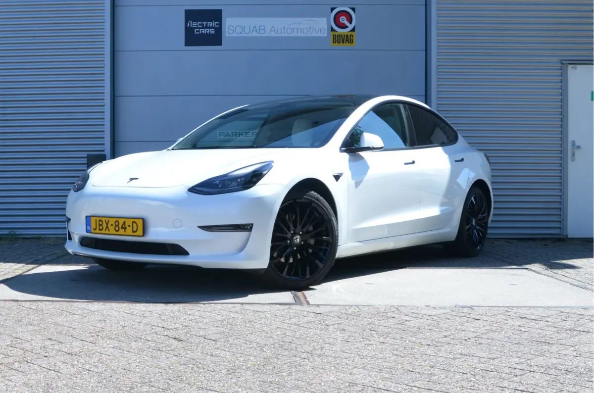 Long Range AWD 75 kWh 19" Aluminium, Warmtepomp