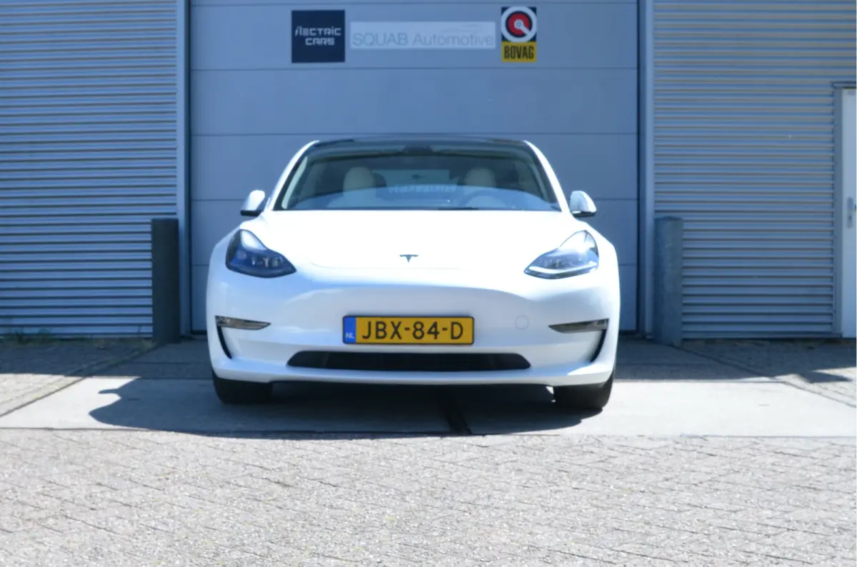 Long Range AWD 75 kWh 19" Aluminium, Warmtepomp