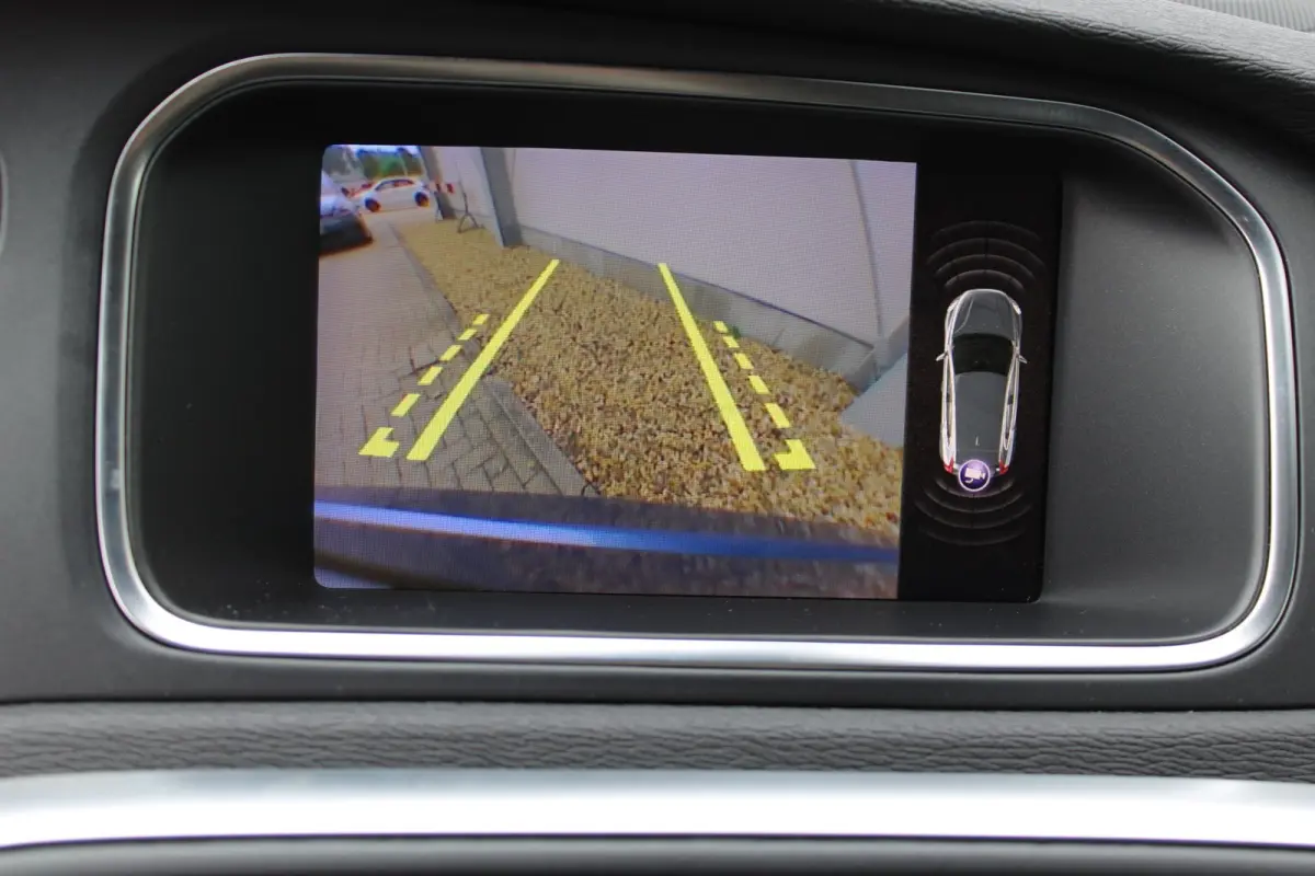 1.5 T3 Polar+ Sport R-Design / Navigatie / Camera / Parkeersensoren / Harman-Kardon / Keyless / Panorama / Stoelverwarmd / Alcantara / LED
