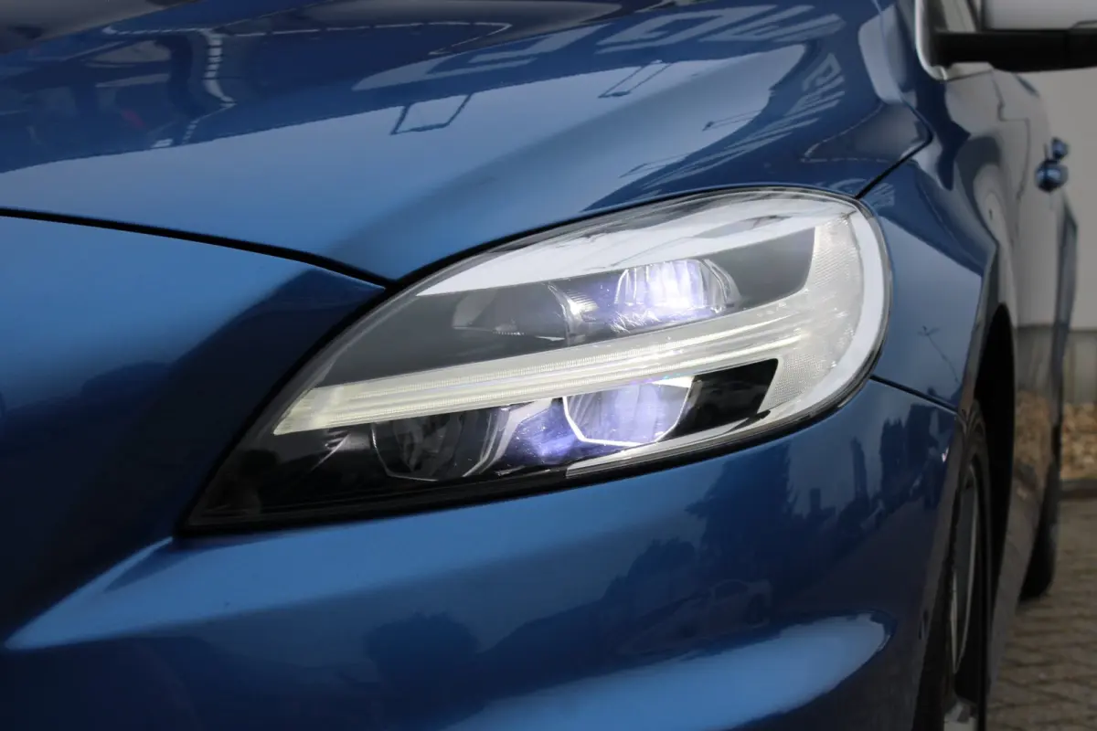 1.5 T3 Polar+ Sport R-Design / Navigatie / Camera / Parkeersensoren / Harman-Kardon / Keyless / Panorama / Stoelverwarmd / Alcantara / LED