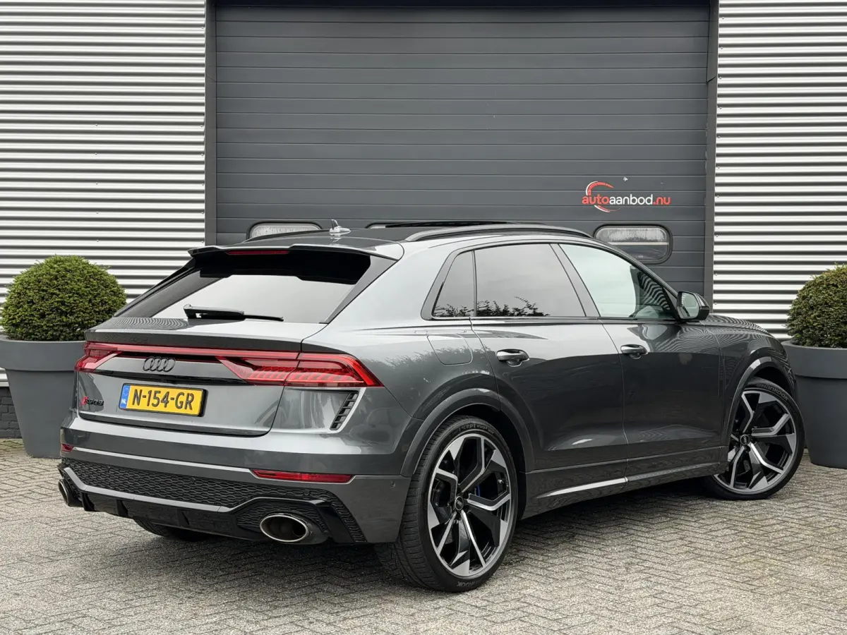 RS 4.0 TFSI RS Q8 quattro | Akrapovic | RS Dynamic | Panoramdak | Bang & Olufsen Advanced | Head-Up | 3D Camera |