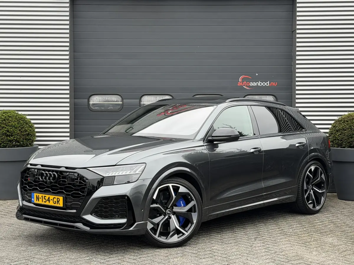 RS 4.0 TFSI RS Q8 quattro | Akrapovic | RS Dynamic | Panoramdak | Bang & Olufsen Advanced | Head-Up | 3D Camera |
