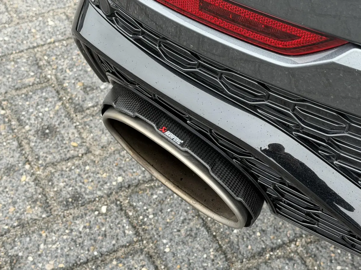 RS 4.0 TFSI RS Q8 quattro | Akrapovic | RS Dynamic | Panoramdak | Bang & Olufsen Advanced | Head-Up | 3D Camera |