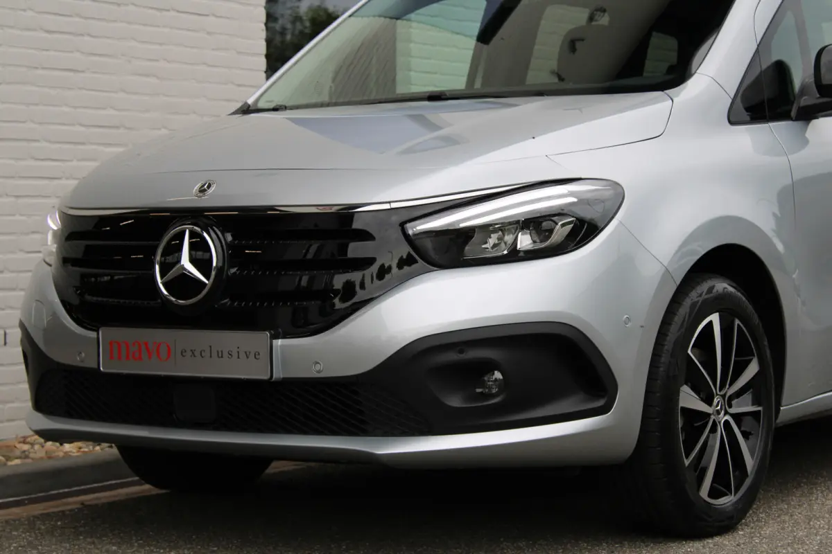 Tourer 200 Aut / Exclusive / Leer / Stoelverw / 360 Camera / Vol Opties / NIEUWSTAAT