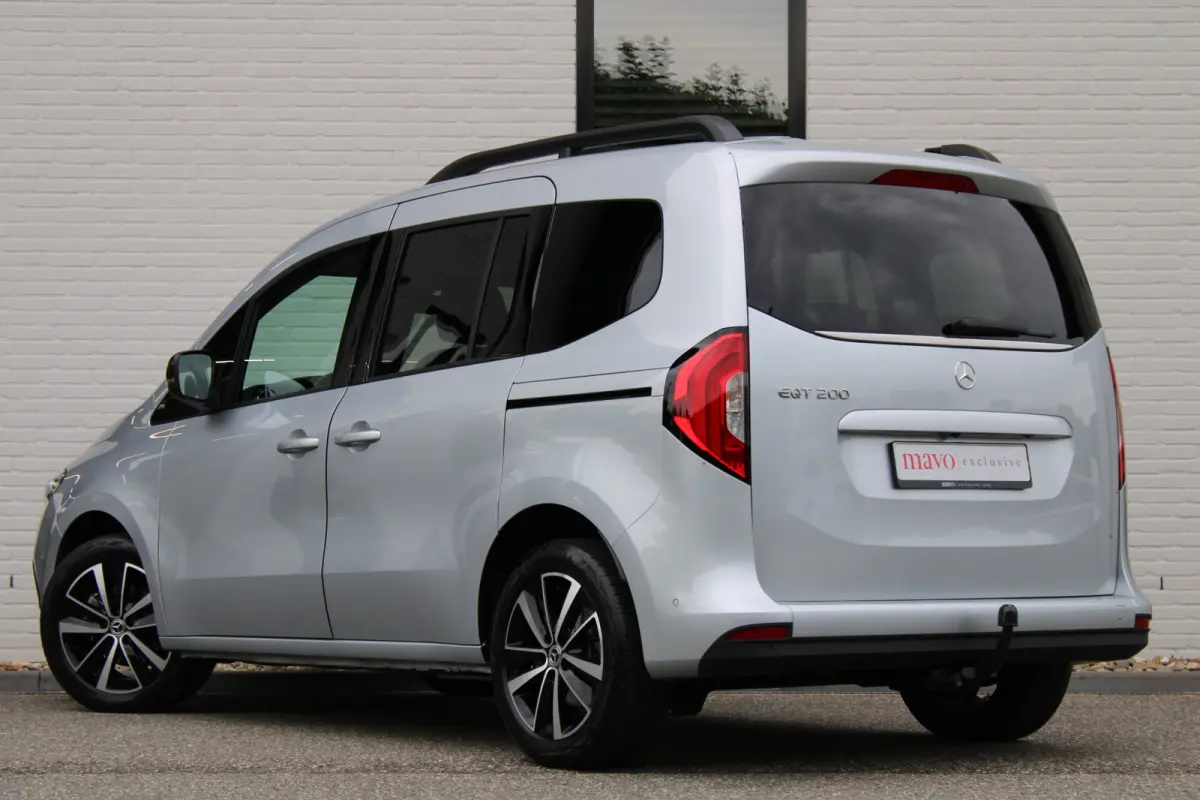 Tourer 200 Aut / Exclusive / Leer / Stoelverw / 360 Camera / Vol Opties / NIEUWSTAAT