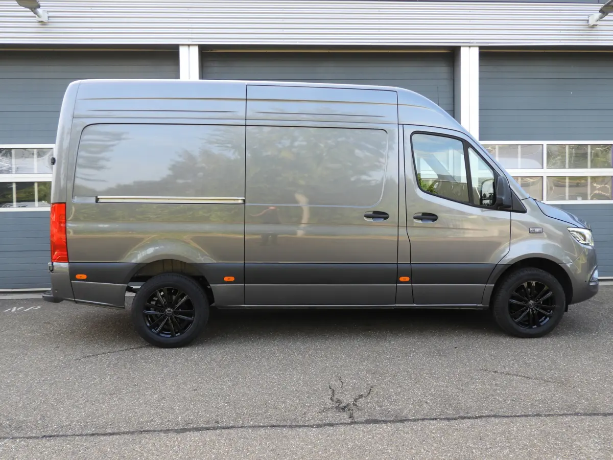 317 1.9 CDI L2H2 RWD AUT | LED | MBUX | CAMERA | 18 INCH