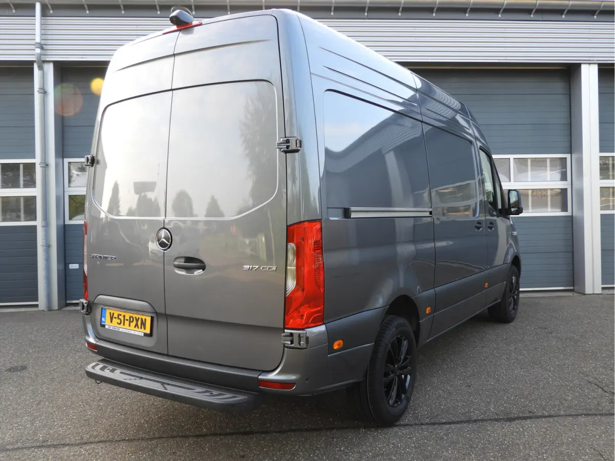 317 1.9 CDI L2H2 RWD AUT | LED | MBUX | CAMERA | 18 INCH