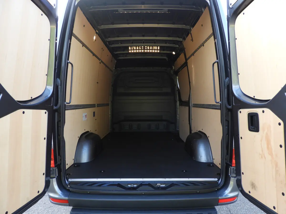 317 1.9 CDI L2H2 RWD AUT | LED | MBUX | CAMERA | 18 INCH
