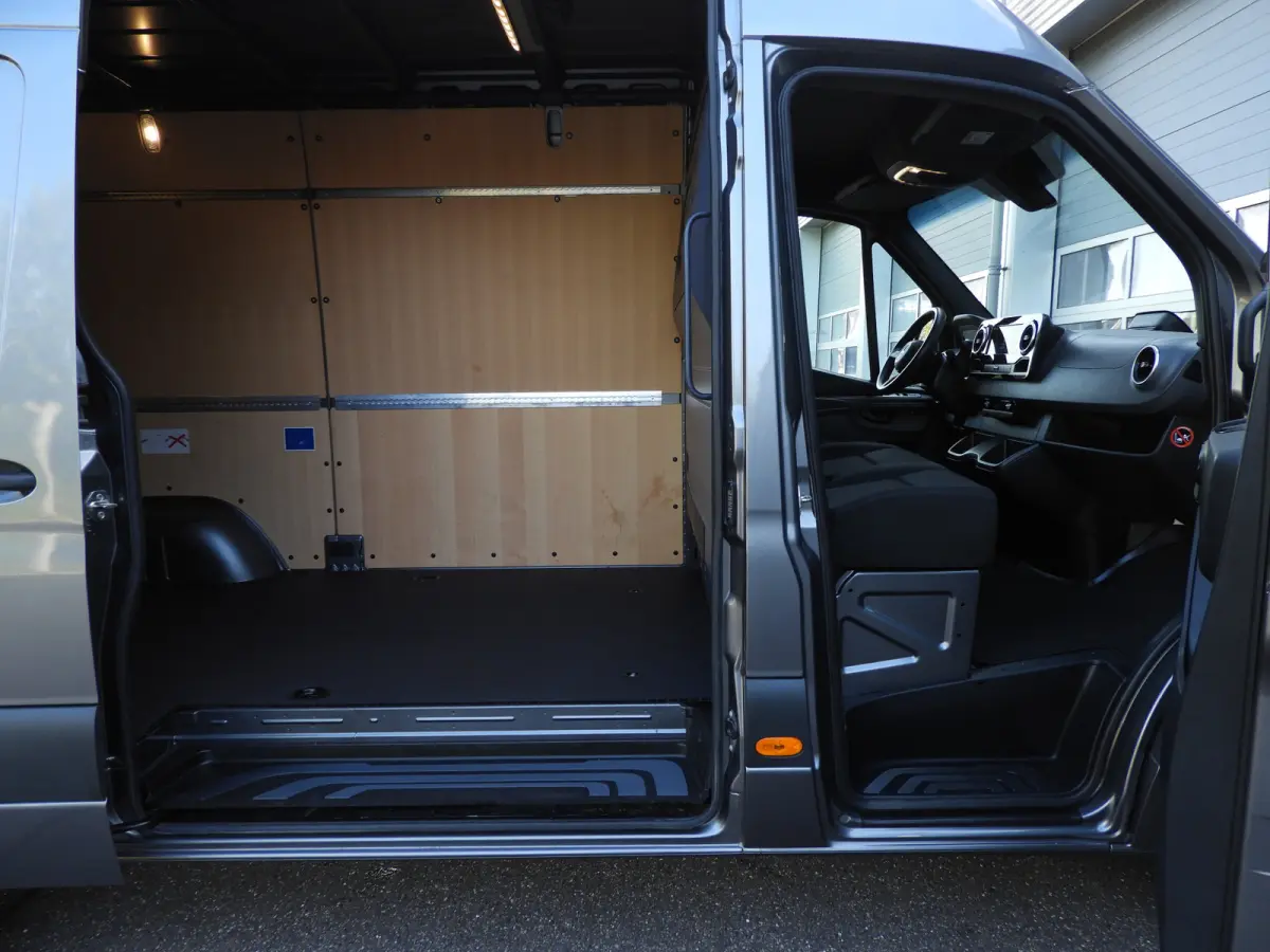 317 1.9 CDI L2H2 RWD AUT | LED | MBUX | CAMERA | 18 INCH