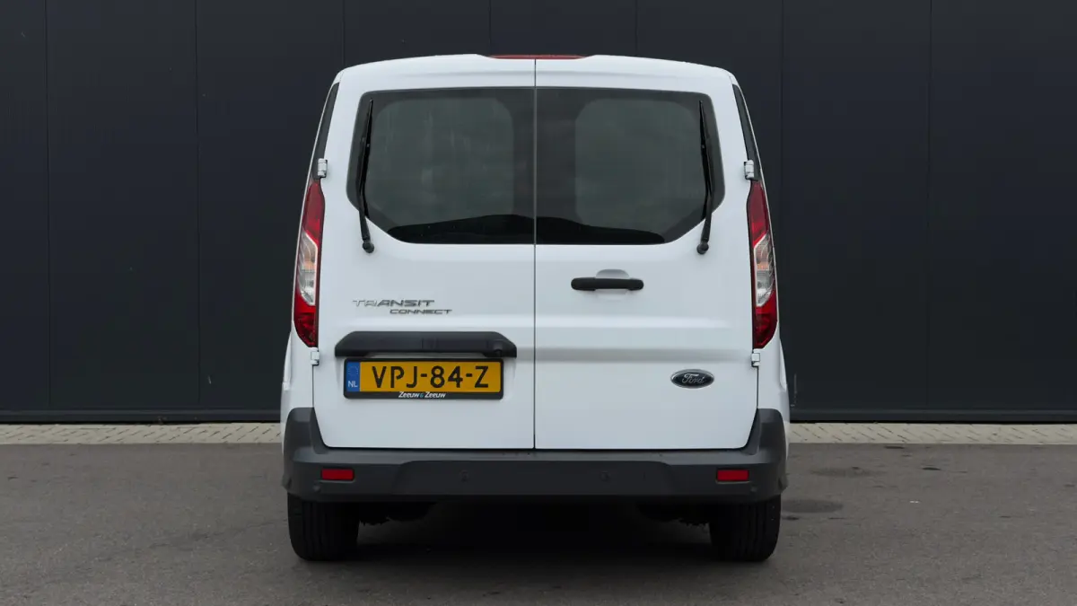 1.5 TDCI L1 Trend HP | Achteruitrijcamera | Cruise control en lederen stuurwiel | Lichtmetalen velgen 16"